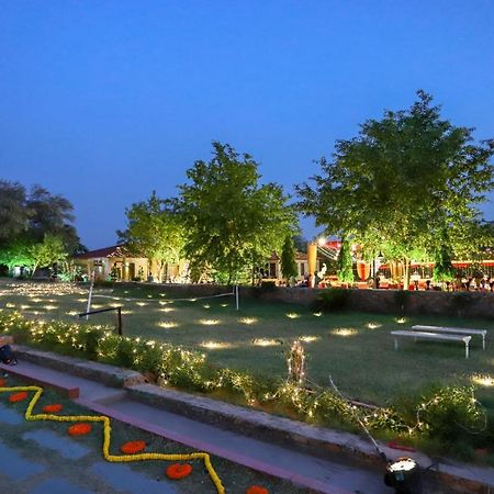 Grass Field Valley Resort Jaipur Buitenkant foto