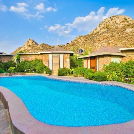 Grass Field Valley Resort Jaipur Buitenkant foto