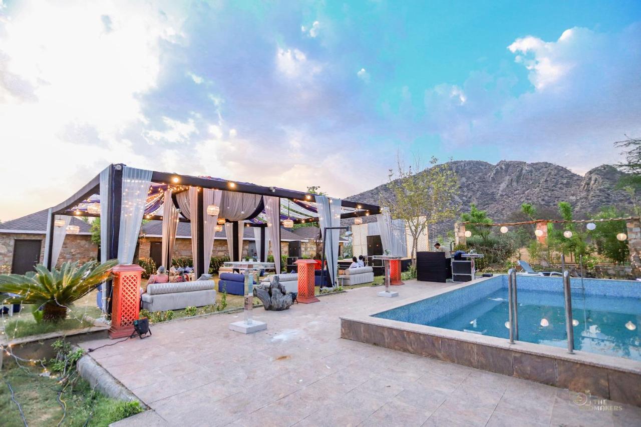 Grass Field Valley Resort Jaipur Buitenkant foto