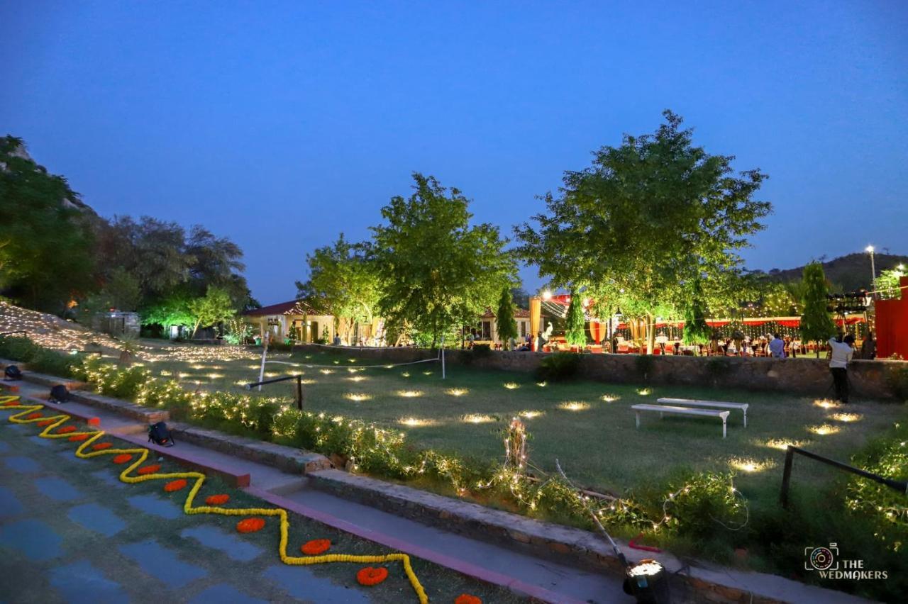 Grass Field Valley Resort Jaipur Buitenkant foto