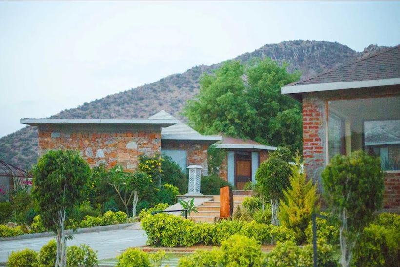 Grass Field Valley Resort Jaipur Buitenkant foto
